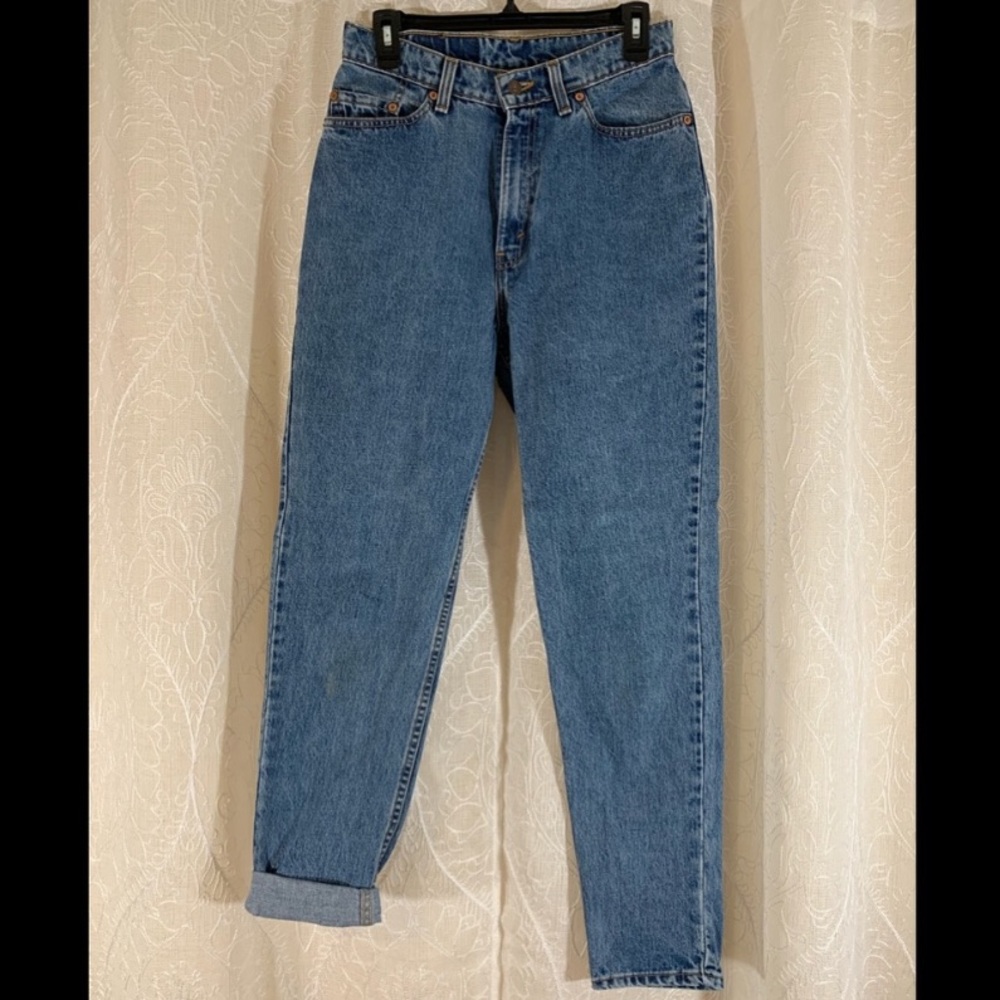 Women’s 512 Levi’s Slim Fit/Tapered leg
